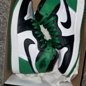 Lucky green 1’s Size 9 still fresh